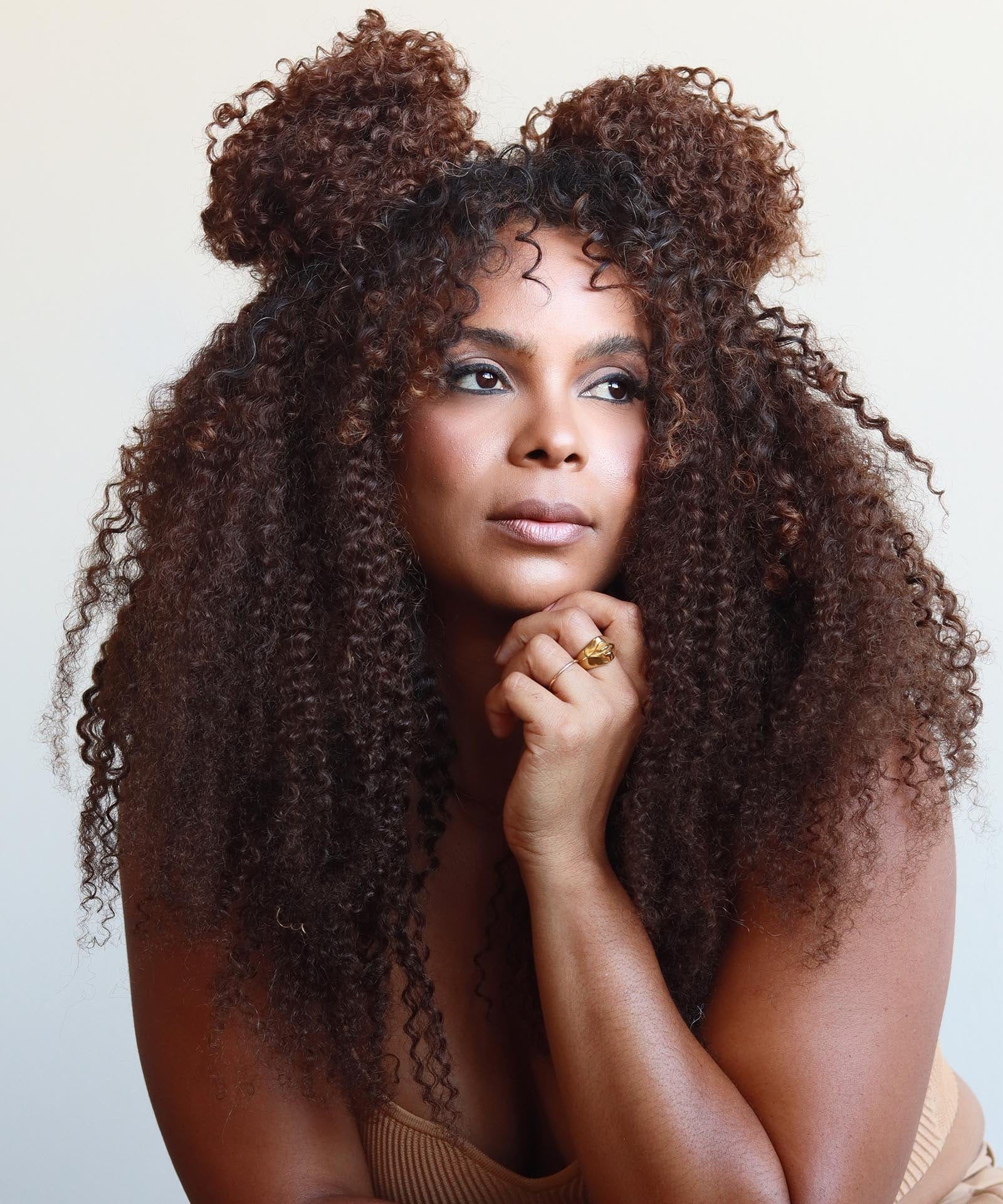 Kinky Curly Clip-In Bun - Image 14
