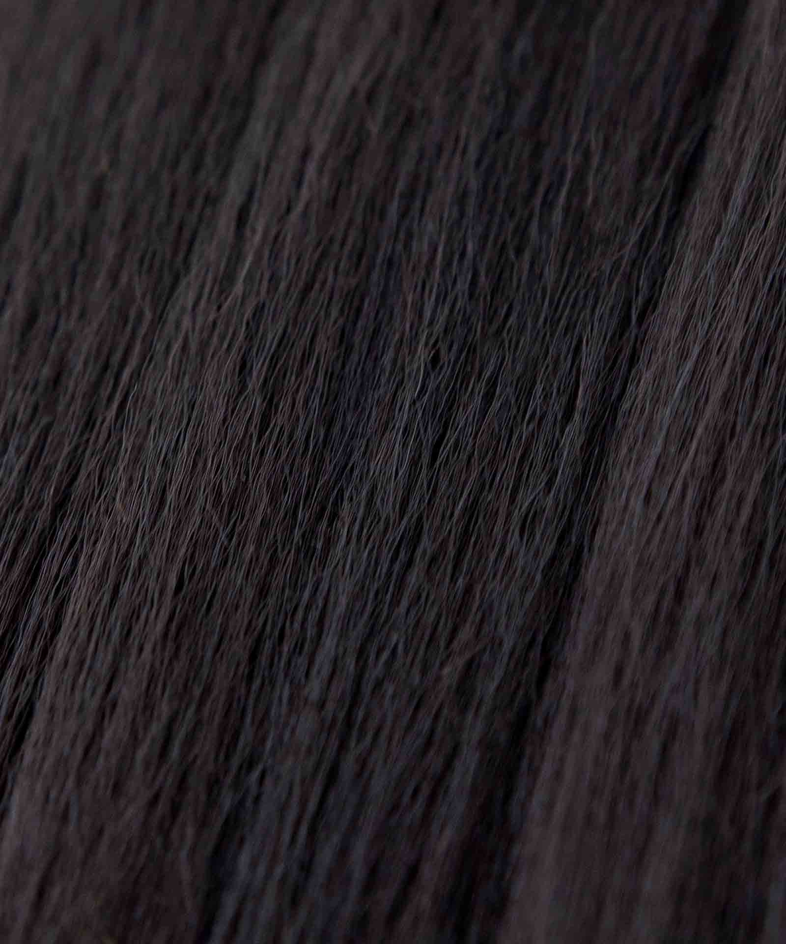 Relaxed Straight Classic Tape-In Hair - Image 3